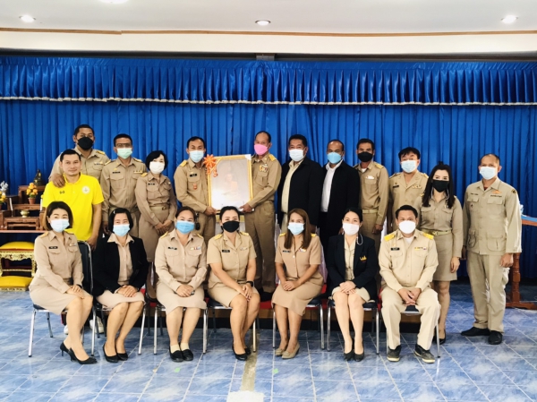 ส่งหัวหน้าฝ่ายแบบแผนและก่อสร้างเทศบาลตำบลโพนทราย ไปดำรงตำแหน่งผู้อำนวยการกองช่าง ที่บางทรายใหญ่