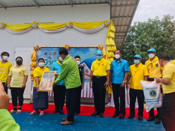 พิธีการมอบบ้านผู้ยากไร้หมู่ 3 บ้านโพนทราย